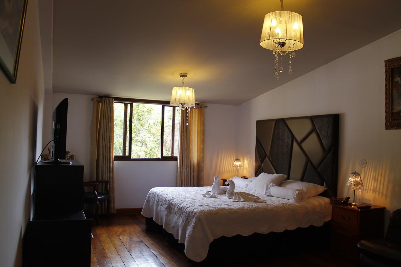Hotel De Turistas Abancay エクステリア 写真