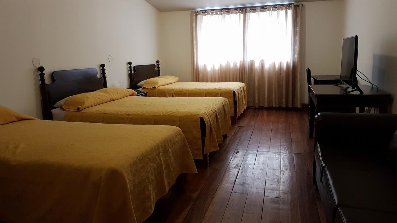 Hotel De Turistas Abancay エクステリア 写真