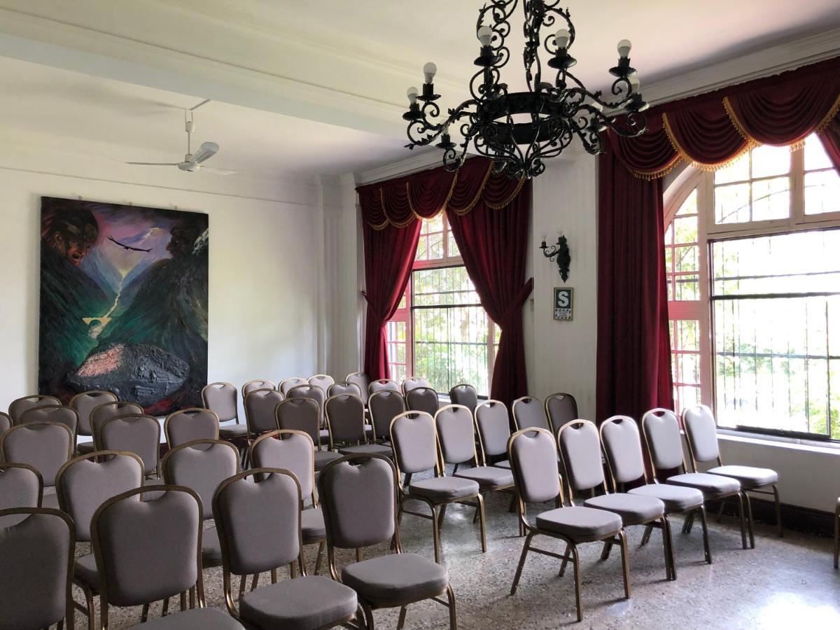 Hotel De Turistas Abancay エクステリア 写真