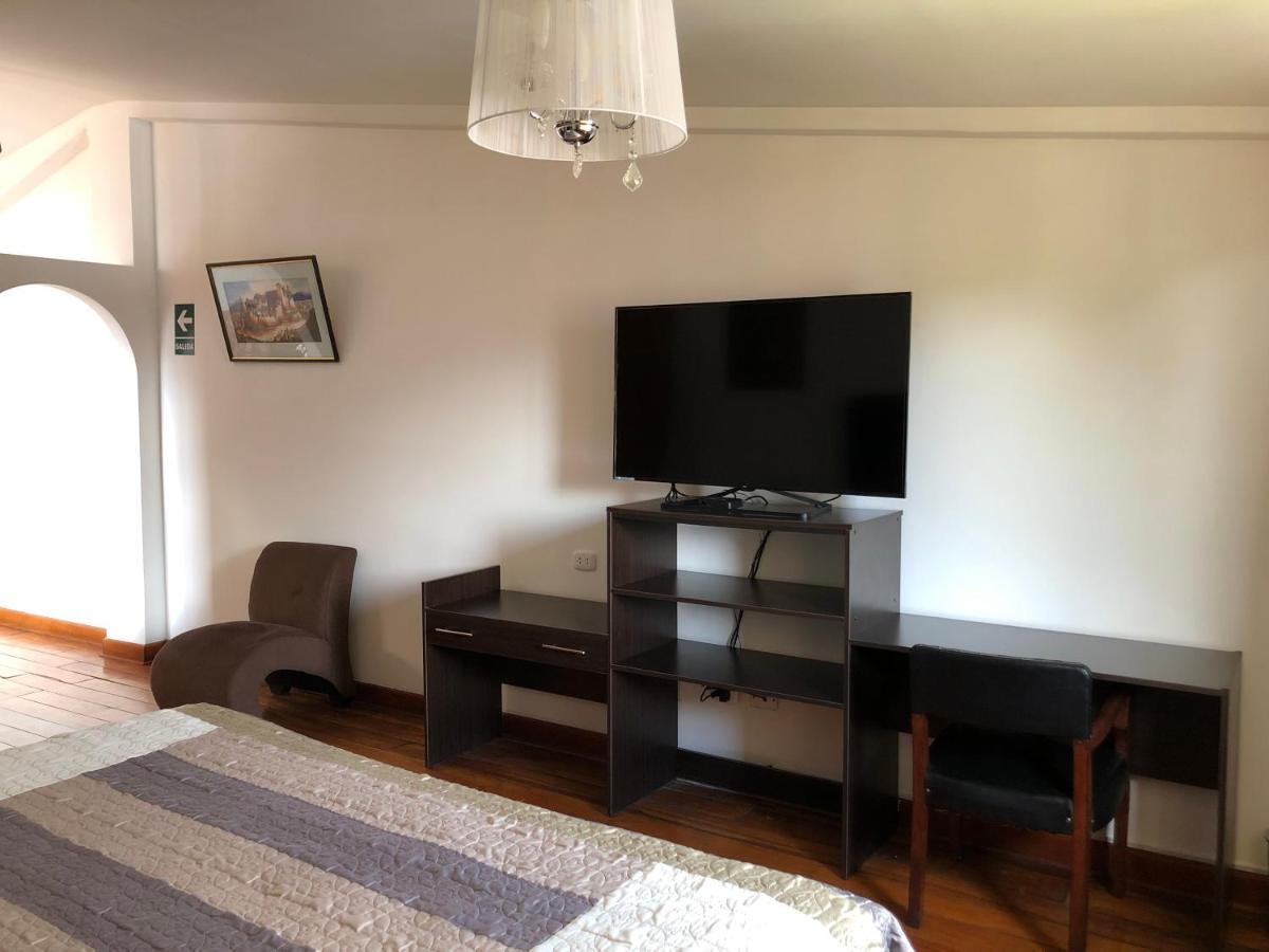 Hotel De Turistas Abancay エクステリア 写真