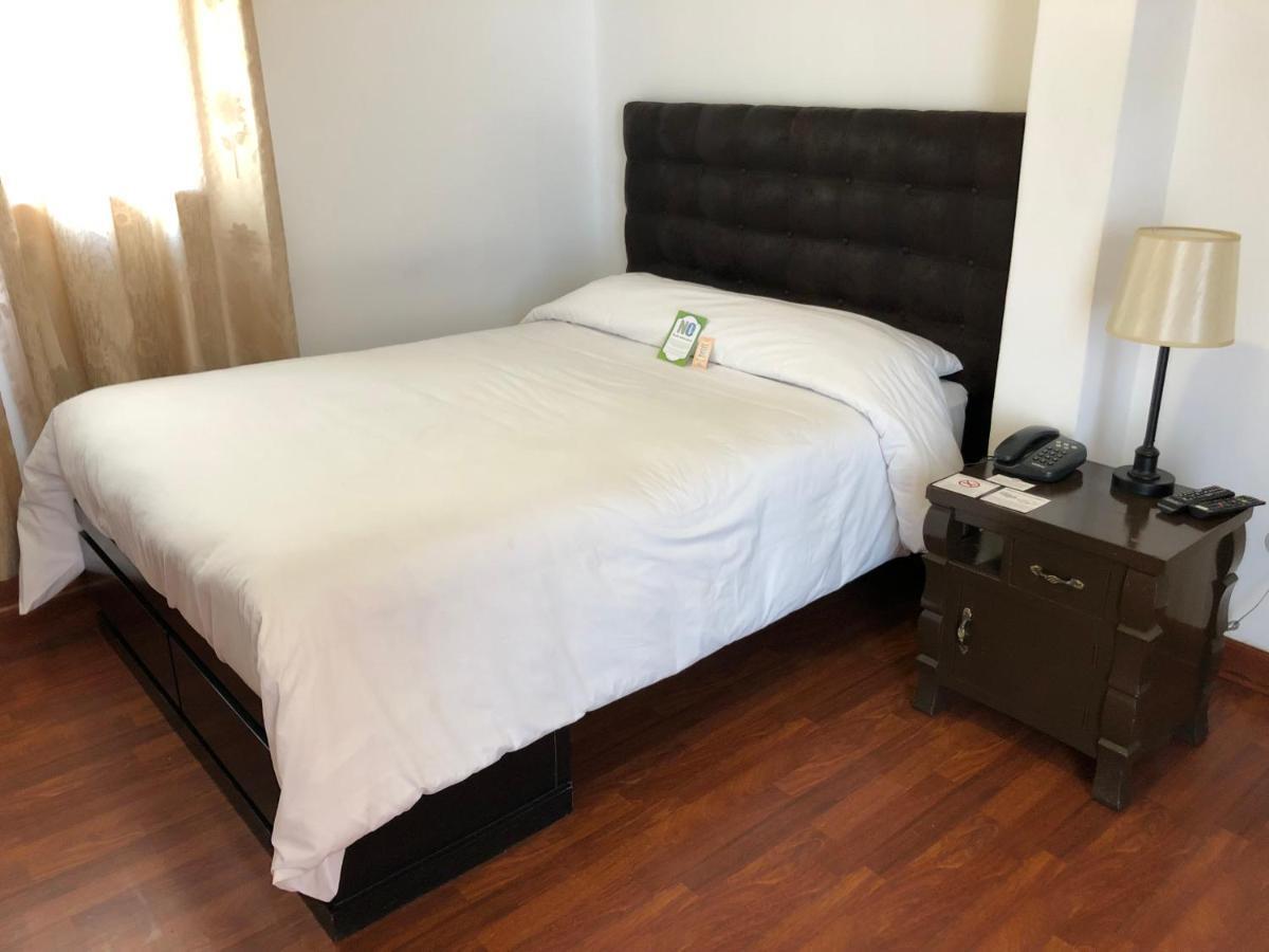 Hotel De Turistas Abancay エクステリア 写真